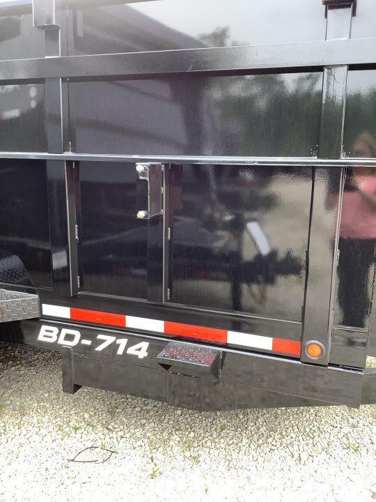 2027 Interstate Trailers photo 9