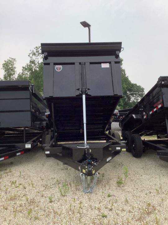2027 Interstate Trailers photo 3