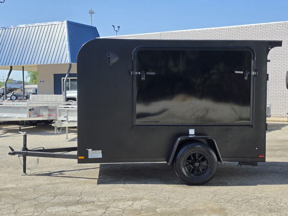 New 5.5 X 10 ENCLOSED TENT TRAILER SINGLE AXLE FOLD OUT BUNK KITCHENETTE TABLE 2027 FOREST RIVER