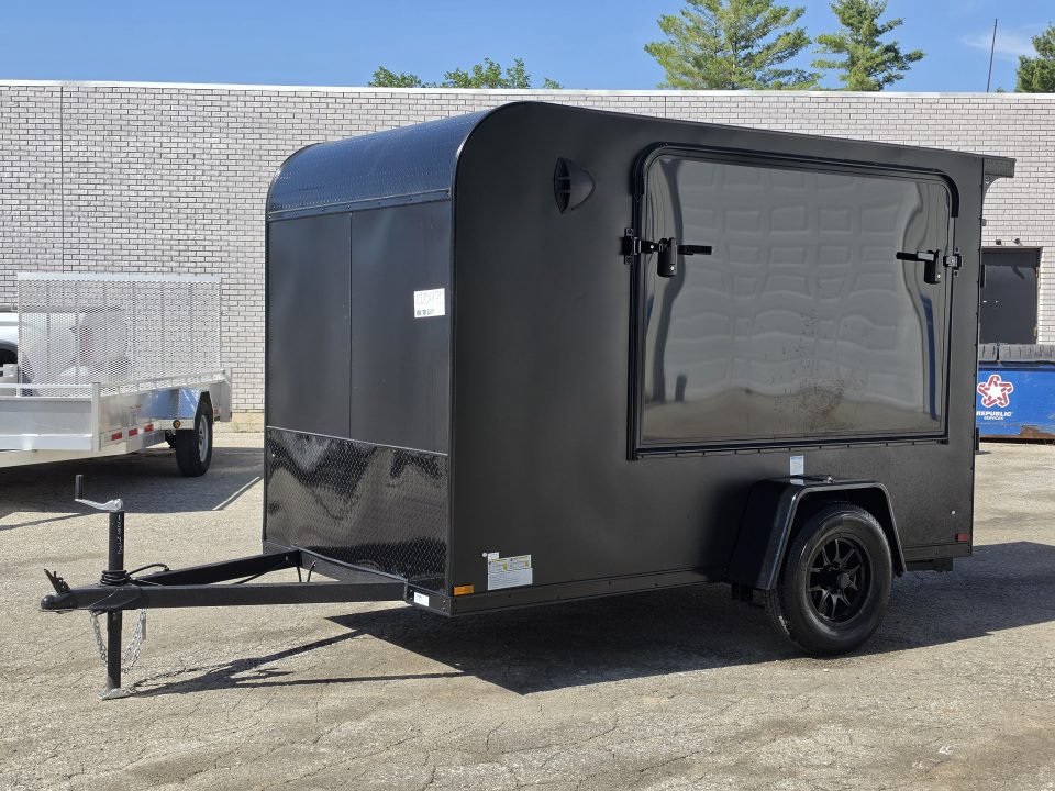 New 5.5 X 10 ENCLOSED TENT TRAILER SINGLE AXLE FOLD OUT BUNK KITCHENETTE TABLE 2027 FOREST RIVER
