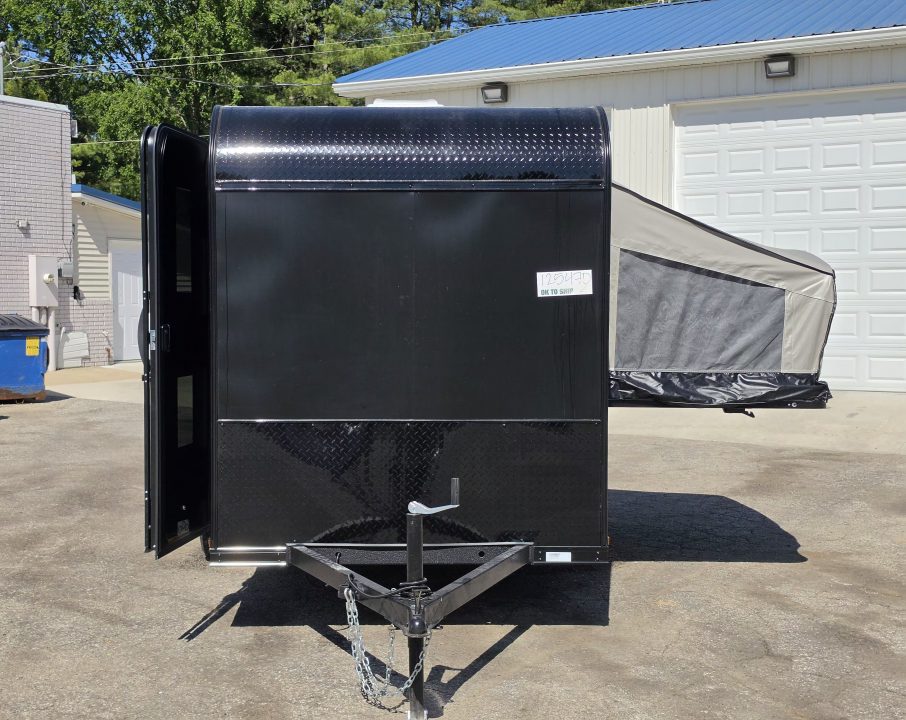 New 5.5 X 10 ENCLOSED TENT TRAILER SINGLE AXLE FOLD OUT BUNK KITCHENETTE TABLE 2027 FOREST RIVER