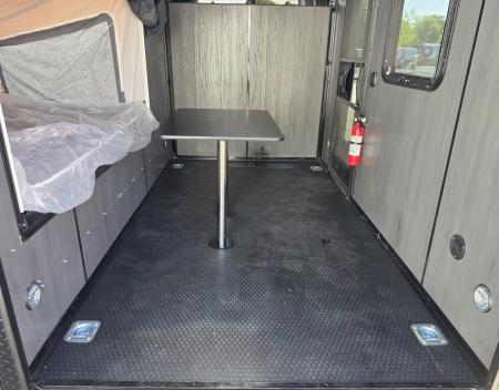 New 5.5 X 10 ENCLOSED TENT TRAILER SINGLE AXLE FOLD OUT BUNK KITCHENETTE TABLE 2027 FOREST RIVER