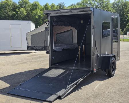 New 5.5 X 10 ENCLOSED TENT TRAILER SINGLE AXLE FOLD OUT BUNK KITCHENETTE TABLE 2027 FOREST RIVER