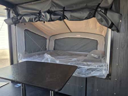 New 5.5 X 10 ENCLOSED TENT TRAILER SINGLE AXLE FOLD OUT BUNK KITCHENETTE TABLE 2027 FOREST RIVER
