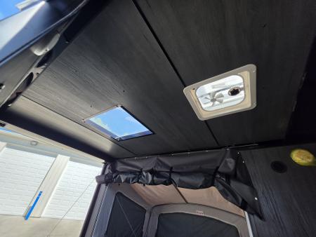 New 5.5 X 10 ENCLOSED TENT TRAILER SINGLE AXLE FOLD OUT BUNK KITCHENETTE TABLE 2027 FOREST RIVER