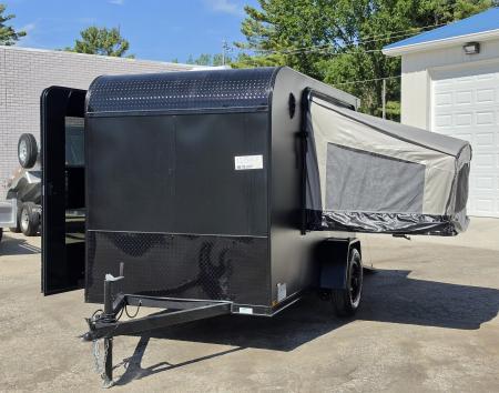 New 5.5 X 10 ENCLOSED TENT TRAILER SINGLE AXLE FOLD OUT BUNK KITCHENETTE TABLE 2027 FOREST RIVER