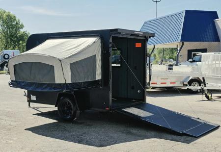 New 5.5 X 10 ENCLOSED TENT TRAILER SINGLE AXLE FOLD OUT BUNK KITCHENETTE TABLE 2027 FOREST RIVER
