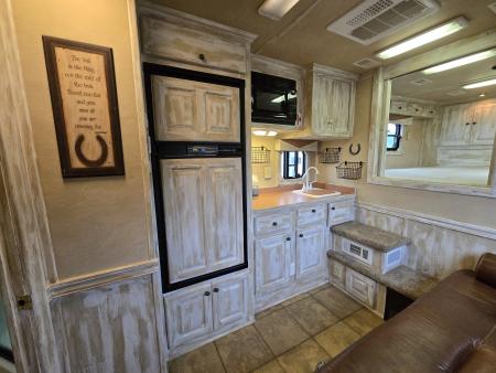 Used 2003 Elite 4 Horse Outlaw Conversion