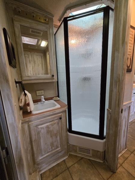 Used 2003 Elite 4 Horse Outlaw Conversion