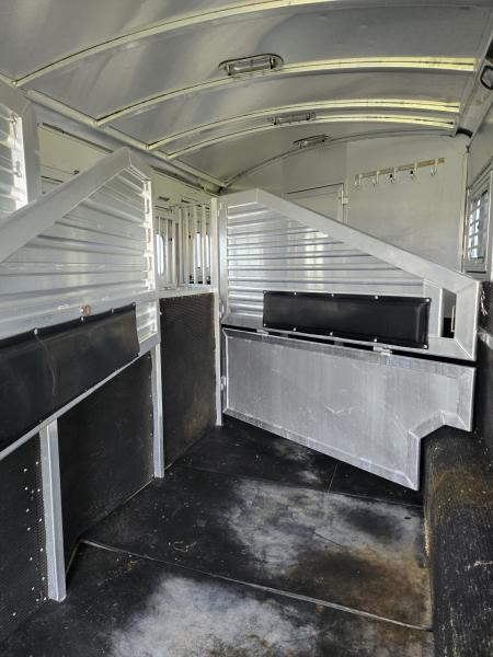 Used 2003 Elite 4 Horse Outlaw Conversion