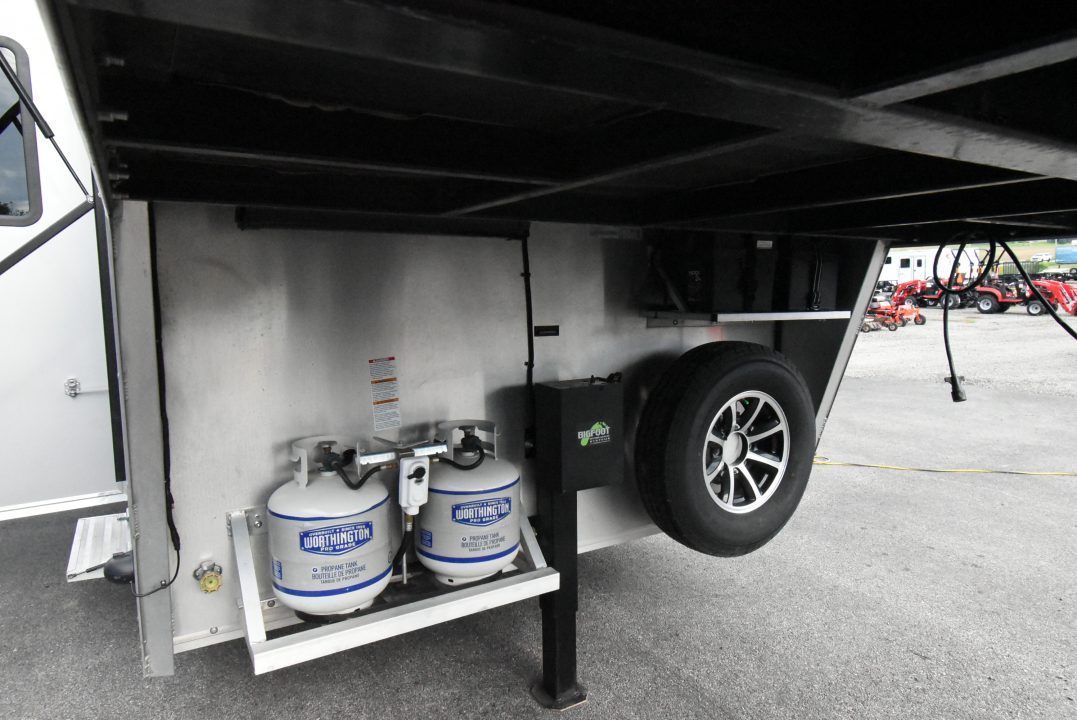 Used 2022 Bison Trailers Silverado 8309 Horse Trailer