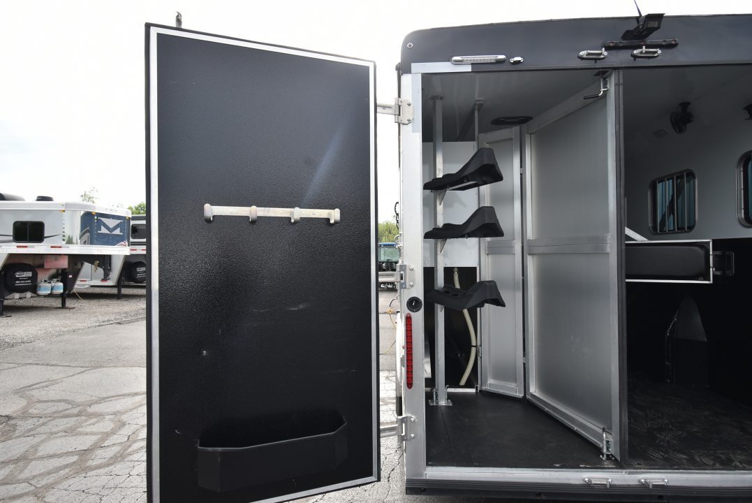 Used 2022 Bison Trailers Silverado 8309 Horse Trailer
