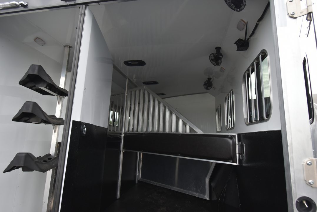 Used 2022 Bison Trailers Silverado 8309 Horse Trailer