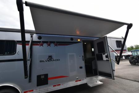Used 2022 Bison Trailers Silverado 8309 Horse Trailer