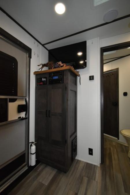 Used 2022 Bison Trailers Silverado 8309 Horse Trailer