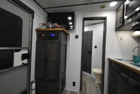 Used 2022 Bison Trailers Silverado 8309 Horse Trailer