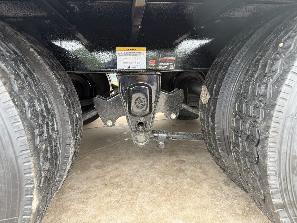 New #385942 2026 LOAD TRAIL GP 34 X 102 DUAL TANDEM LOW-PRO 24K GOOSENECK W/ MAX RAMPS