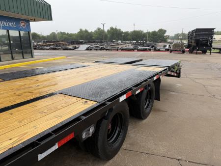 New #385942 2026 LOAD TRAIL GP 34 X 102 DUAL TANDEM LOW-PRO 24K GOOSENECK W/ MAX RAMPS
