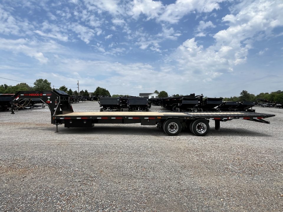 New 2027 MAXXD Gooseneck Trailer | 32' x 102' 30K GVWR