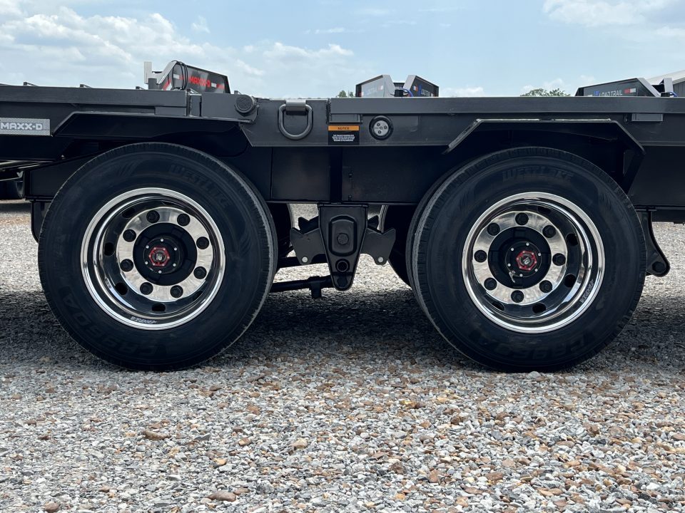 New 2027 MAXXD Gooseneck Trailer | 32' x 102' 30K GVWR