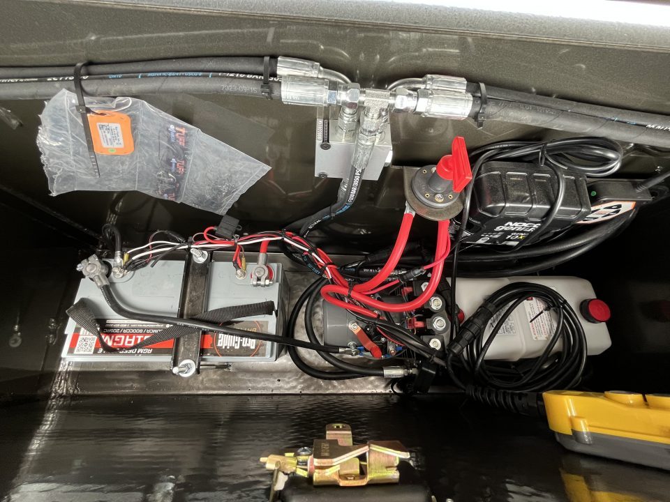 New 2027 MAXXD Gooseneck Trailer | 32' x 102' 30K GVWR