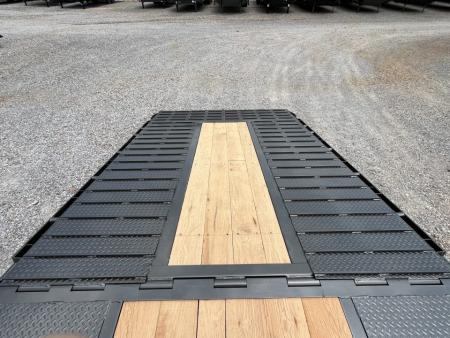 New 2027 MAXXD Gooseneck Trailer | 32' x 102' 30K GVWR