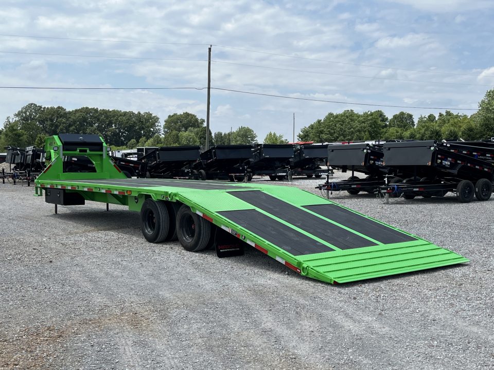 New 2027 MAXXD Hydraulic Dovetail Gooseneck Trailer | 34' x 102' 30K GVWR