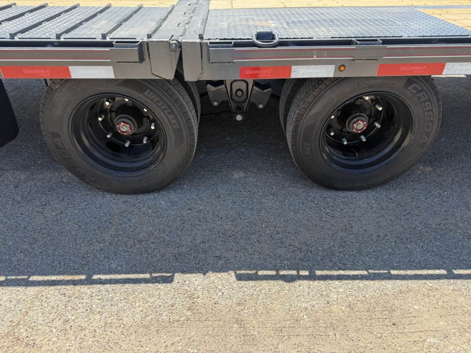 New 2026 Diamond C Trailers FMAX216 102X32 HYD PACESETTER Gooseneck Bodies