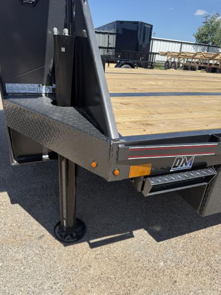 New 2026 Diamond C Trailers FMAX216 102X32 HYD PACESETTER Gooseneck Bodies