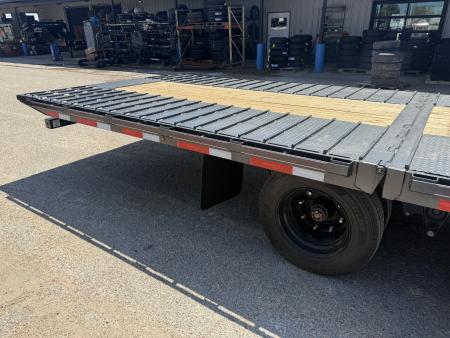 New 2026 Diamond C Trailers FMAX216 102X32 HYD PACESETTER Gooseneck Bodies