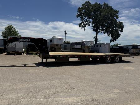 New 2026 Diamond C Trailers FMAX212 35X102 HYD Gooseneck Bodies