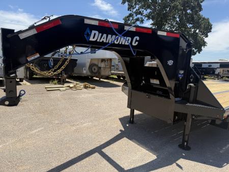New 2026 Diamond C Trailers FMAX212 35X102 HYD Gooseneck Bodies
