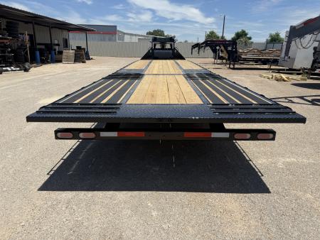 New 2026 Diamond C Trailers FMAX212 35X102 HYD Gooseneck Bodies