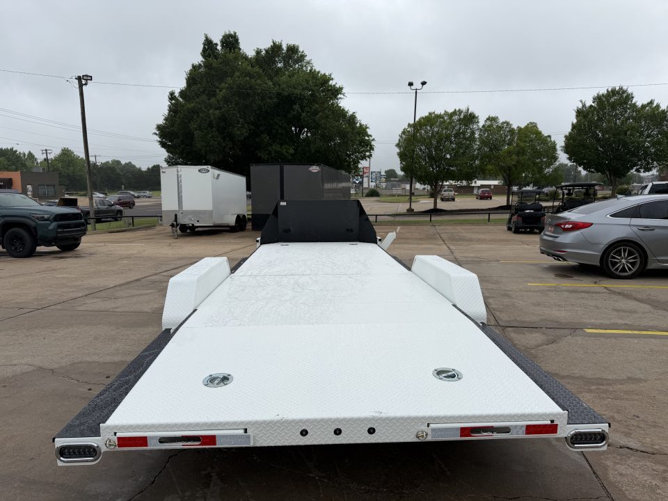 New #009101 2026 LOAD TRAIL CZ 22 X 83 TANDEM AXLE 10K STEEL FLOOR CAR HAULER W/ BLACKOUT TRIM PACKAGE