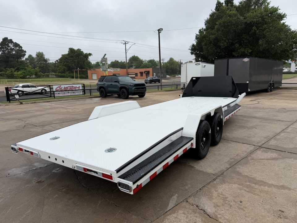 New #009101 2026 LOAD TRAIL CZ 22 X 83 TANDEM AXLE 10K STEEL FLOOR CAR HAULER W/ BLACKOUT TRIM PACKAGE