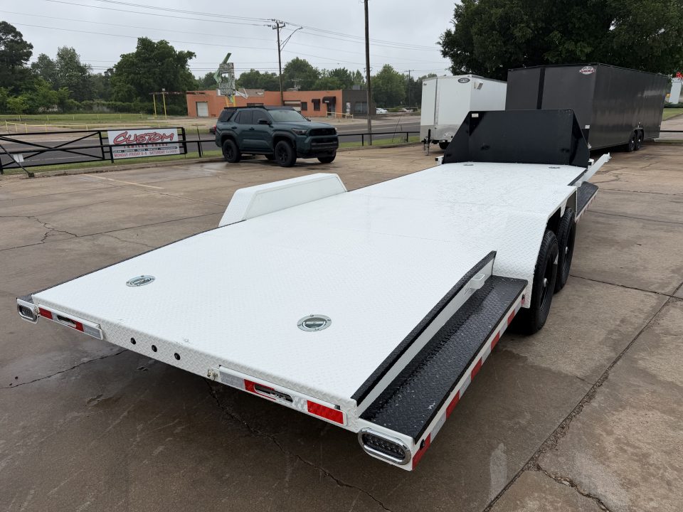 New #009101 2026 LOAD TRAIL CZ 22 X 83 TANDEM AXLE 10K STEEL FLOOR CAR HAULER W/ BLACKOUT TRIM PACKAGE