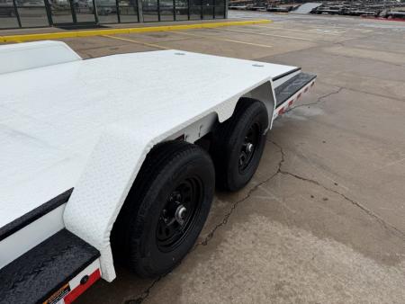 New #009101 2026 LOAD TRAIL CZ 22 X 83 TANDEM AXLE 10K STEEL FLOOR CAR HAULER W/ BLACKOUT TRIM PACKAGE