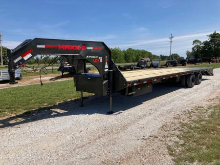 New 2027 MAXX-D 102X32 TANDEM 25.9K GN W/ HYDROJACKS & MAX RAMPS