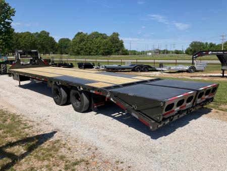 New 2027 MAXX-D 102X32 TANDEM 25.9K GN W/ HYDROJACKS & MAX RAMPS
