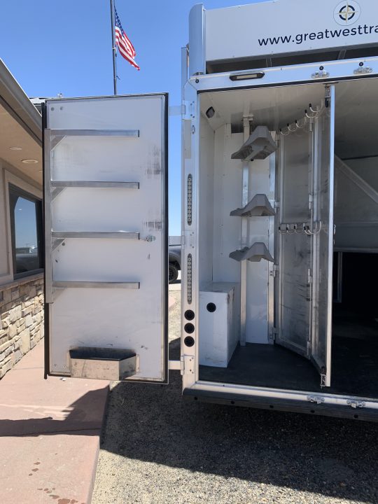 Used 2021 SMC 3H GN Horse Trailer