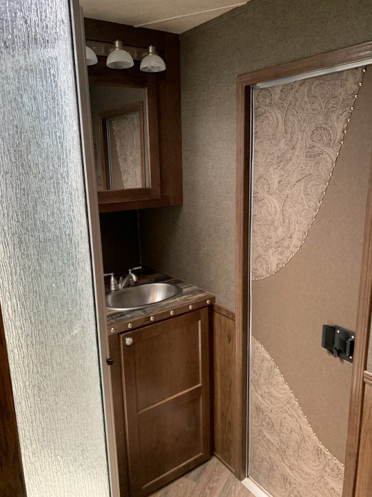 Used 2021 SMC 3H GN Horse Trailer
