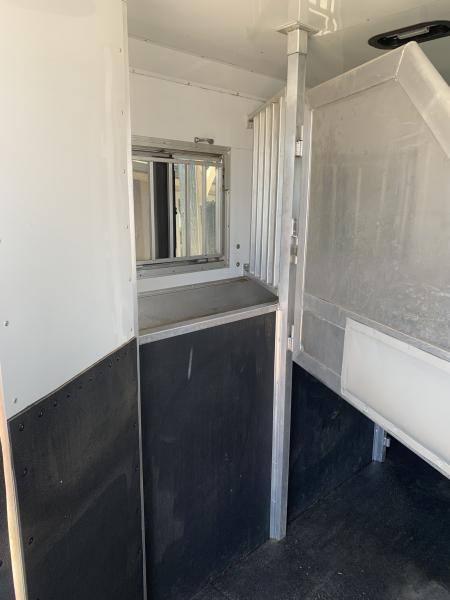 Used 2021 SMC 3H GN Horse Trailer