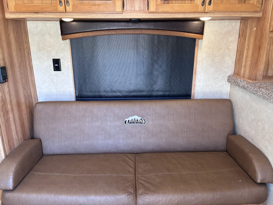 Used 2015 Bison Trailers 3H 10'LQ Horse Trailer