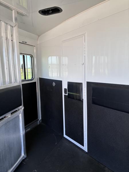 Used 2015 Bison Trailers 3H 10'LQ Horse Trailer
