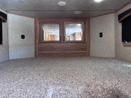 Used 2015 Bison Trailers 3H 10'LQ Horse Trailer