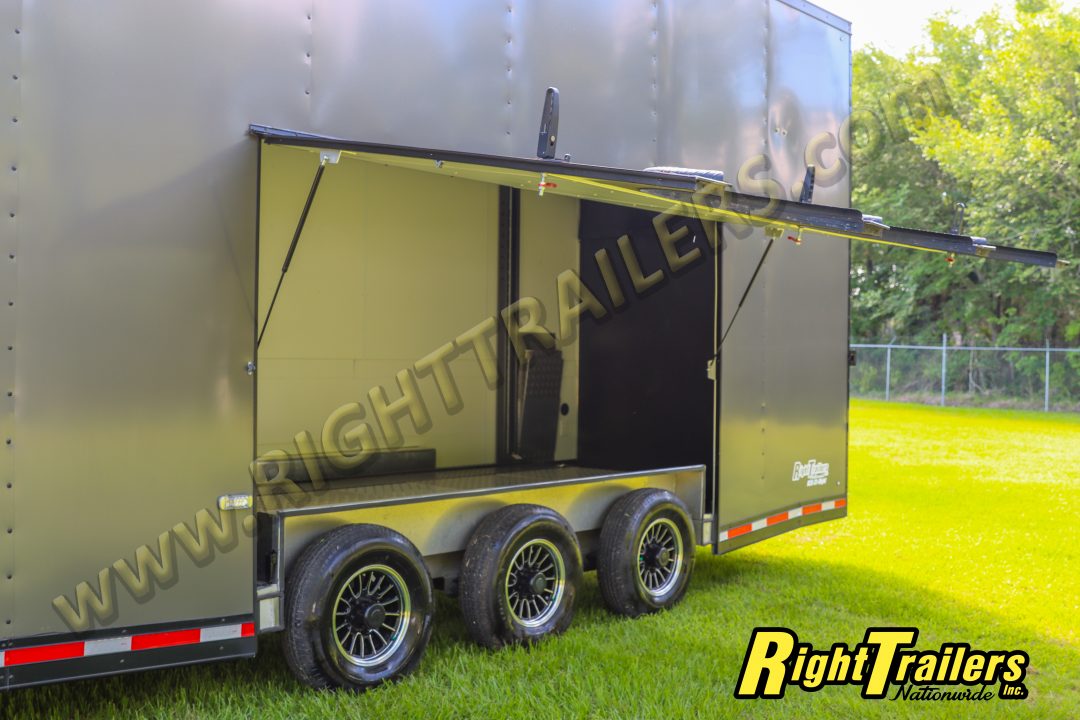 Used 2024 8.5X28 Discovery Trailers Stacker