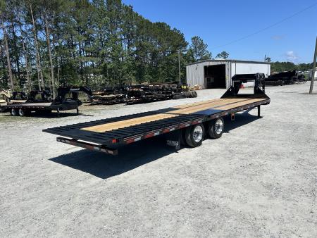 New 2026 Diamond C FMAX212 Hydraulic Dovetail & Jacks, PACESETTER, Disc Brakes, 12K Axles, 8.5x30 (18tDeck+12ftDove)=30ft