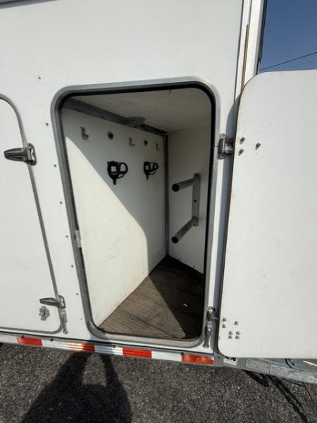 Used 2006 Brenderup ROYAL TC Horse Trailer
