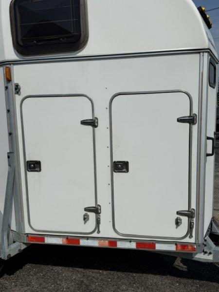 Used 2006 Brenderup ROYAL TC Horse Trailer
