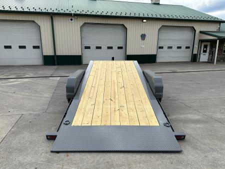 New Diamond C 20' Hydraulic Dampening Tilt with Hydraulic Jack (HDT 207)